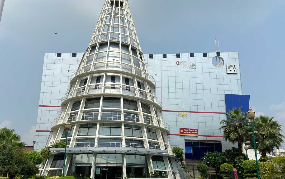 Centrum Plaza Golf Course Road